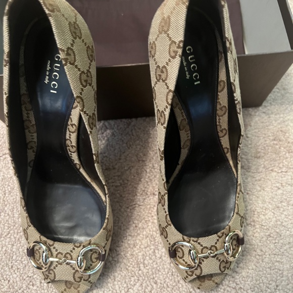 Gucci Shoes - Picture 3 of 6